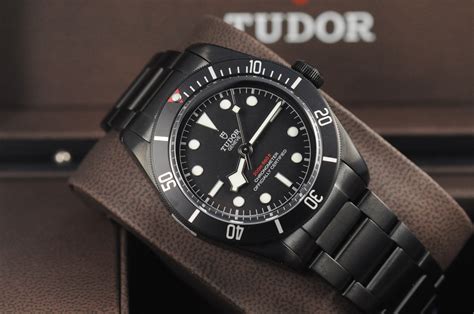 tudor black bay heritage dark